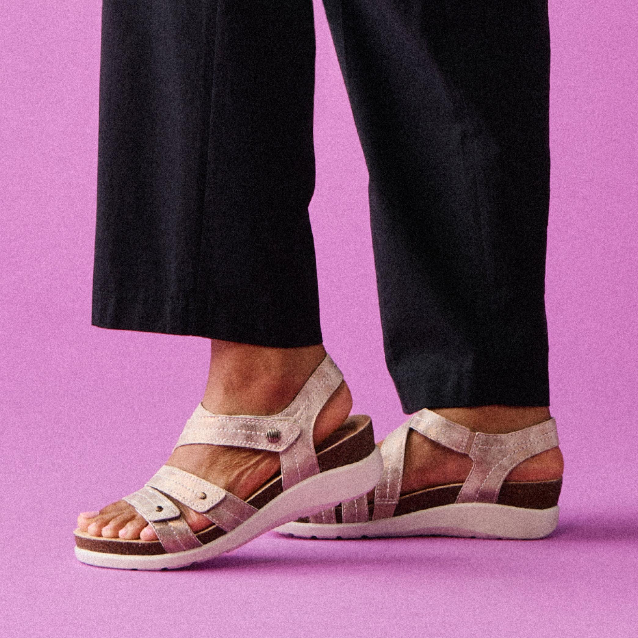 Calenne Clara
Bronze m��tallis��