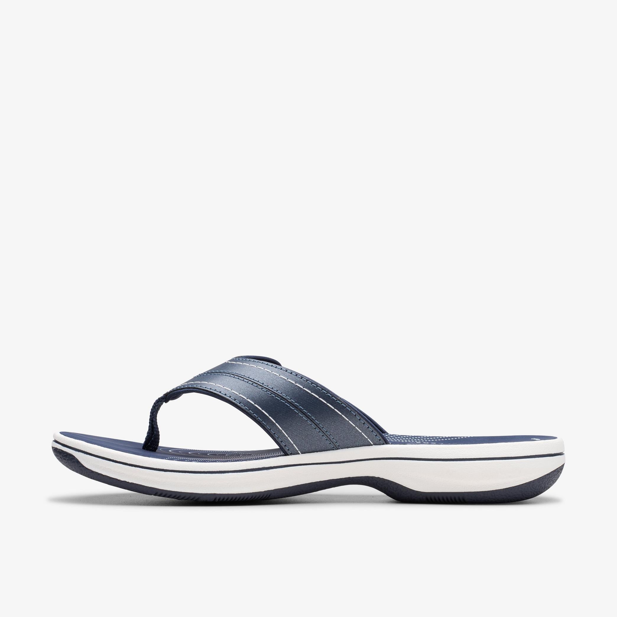 Brinkley Reyna
Bleu marine