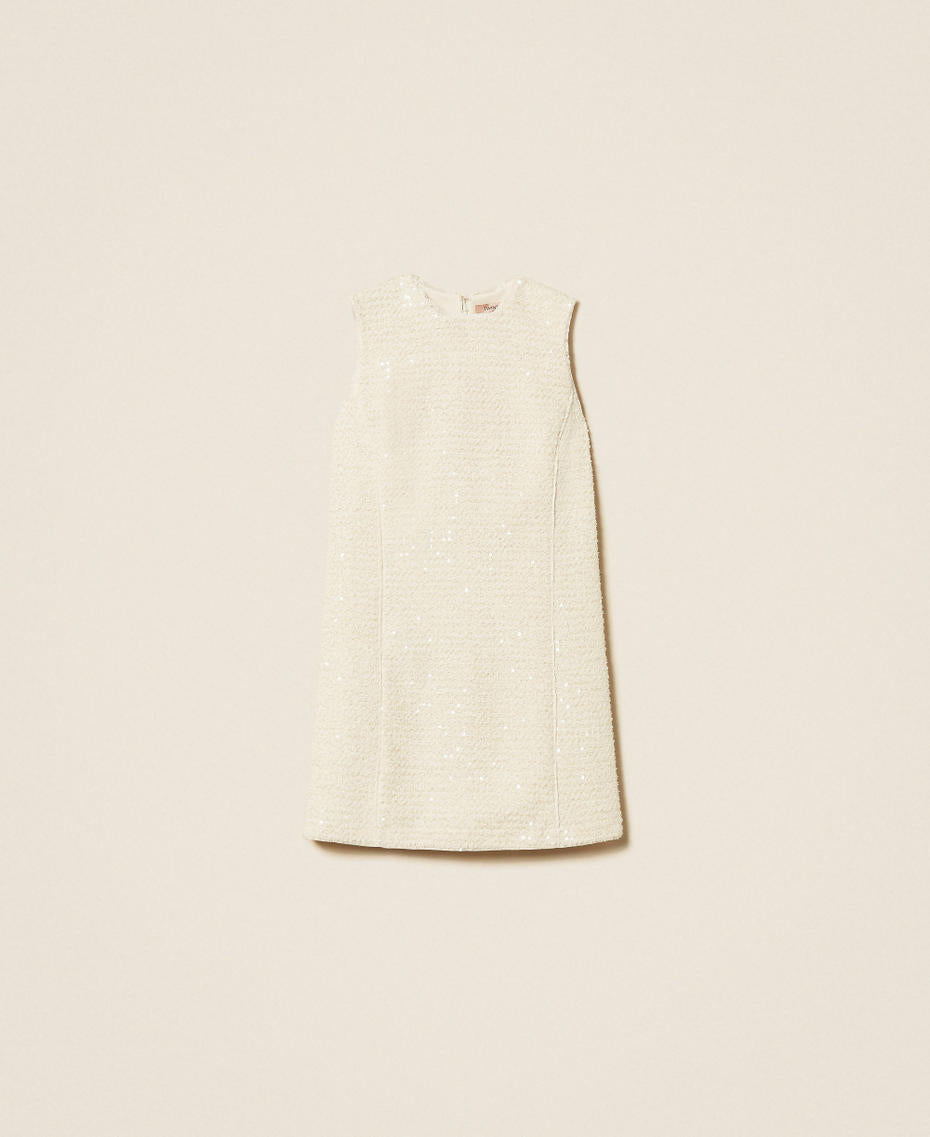 Robe courte en tissu bouclé avec sequins