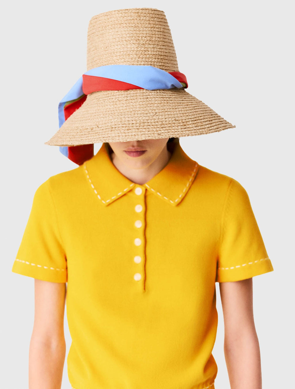 Chapeau raphia avec ruban imprimé