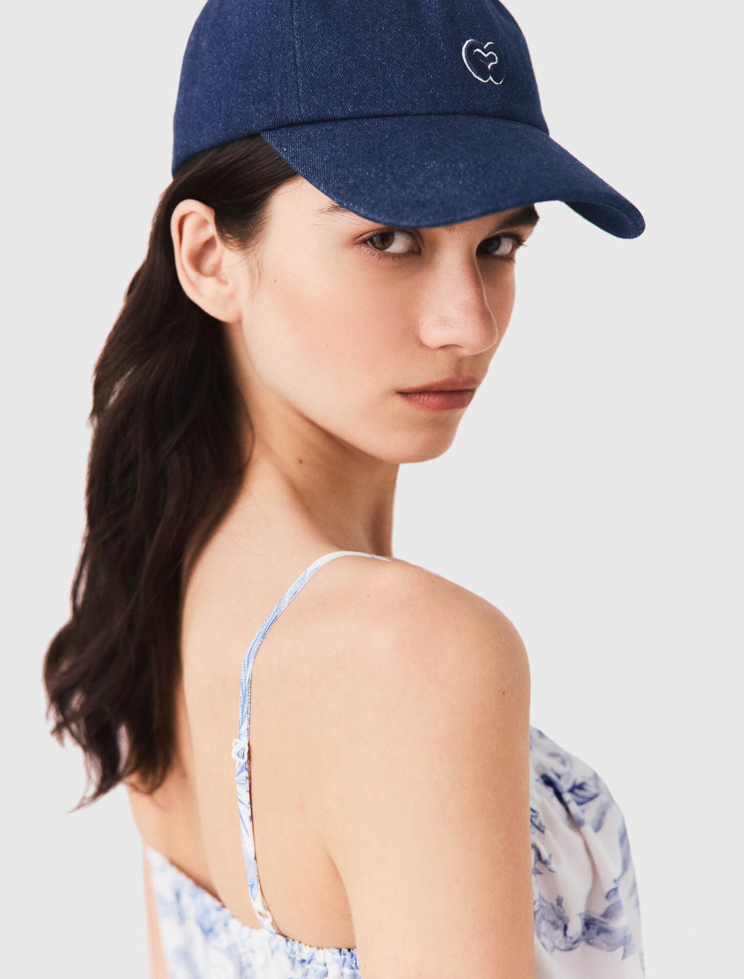 Casquette à logo en denim brut