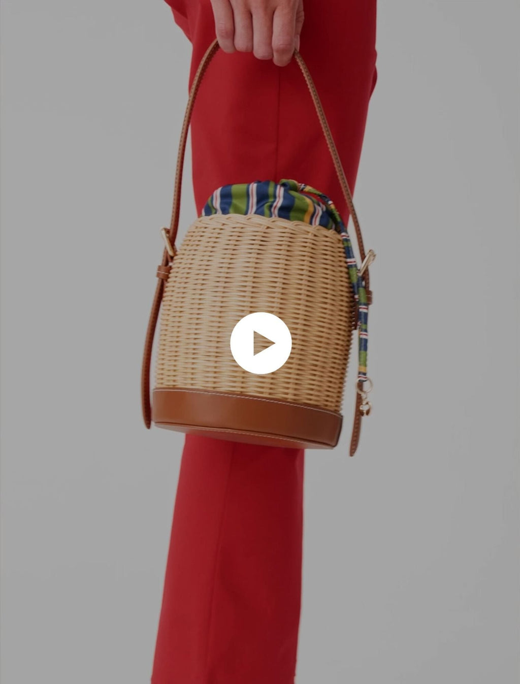 Panier en osier avec pochon imprimé