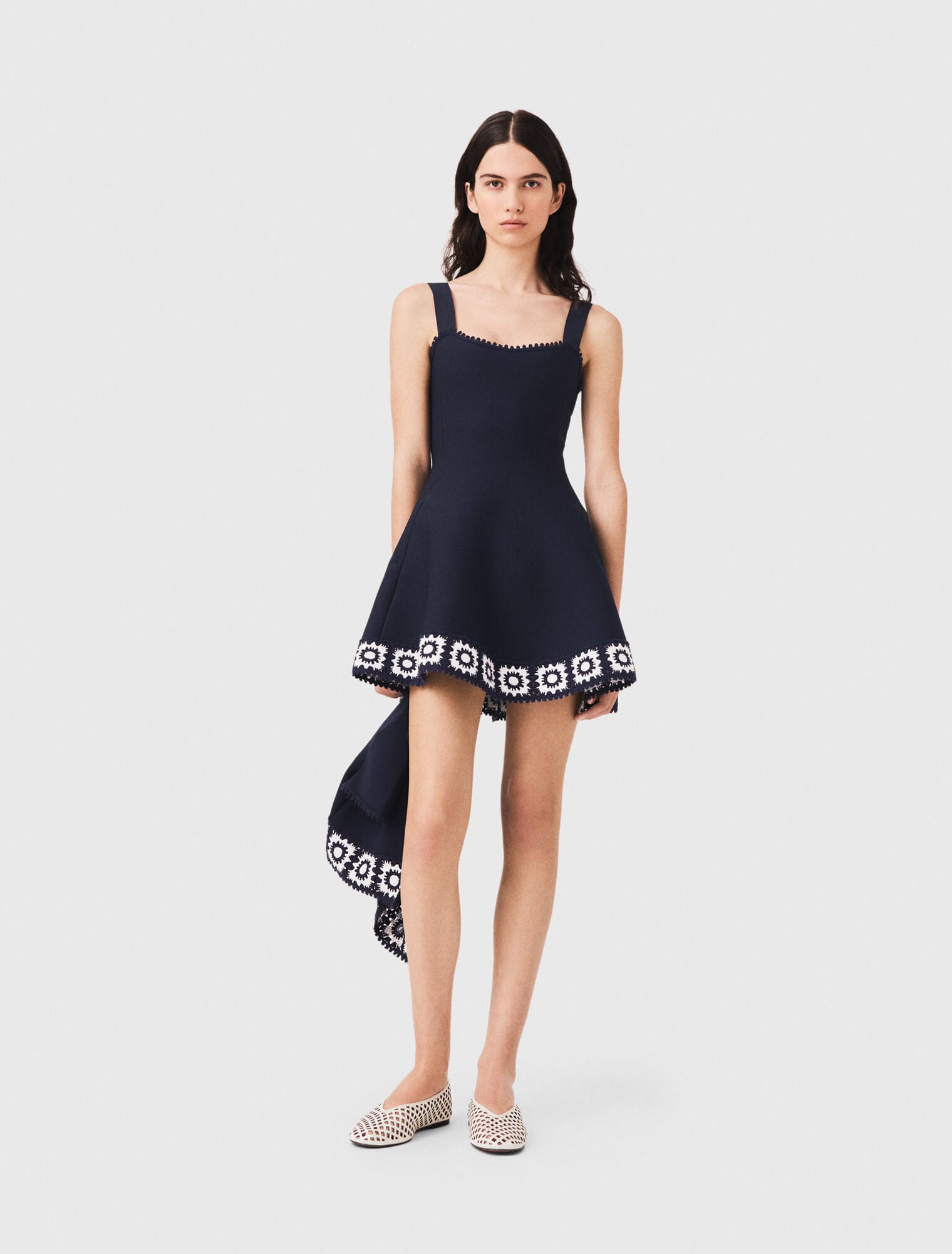 Robe avec empiècements crochet