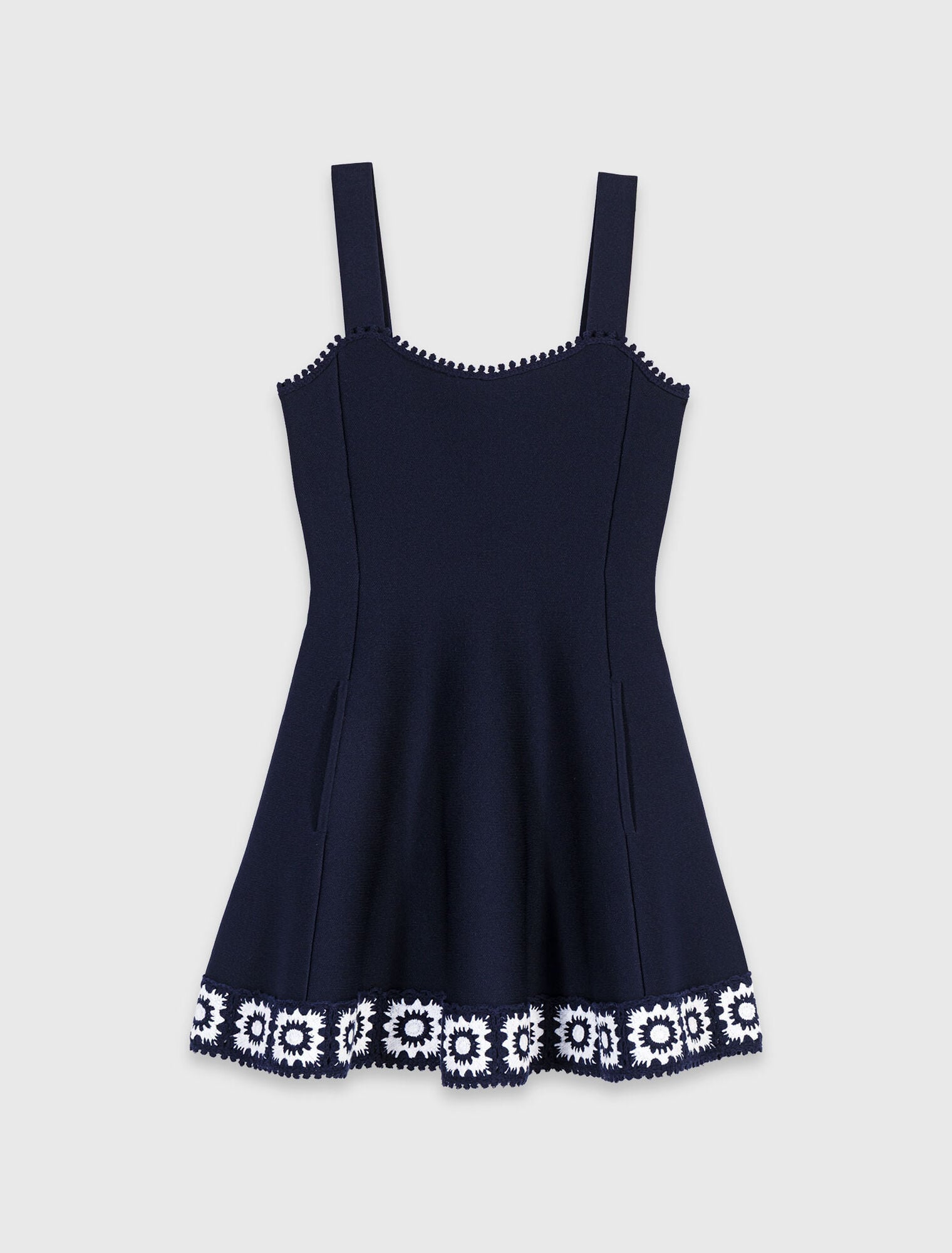 Robe avec empiècements crochet
