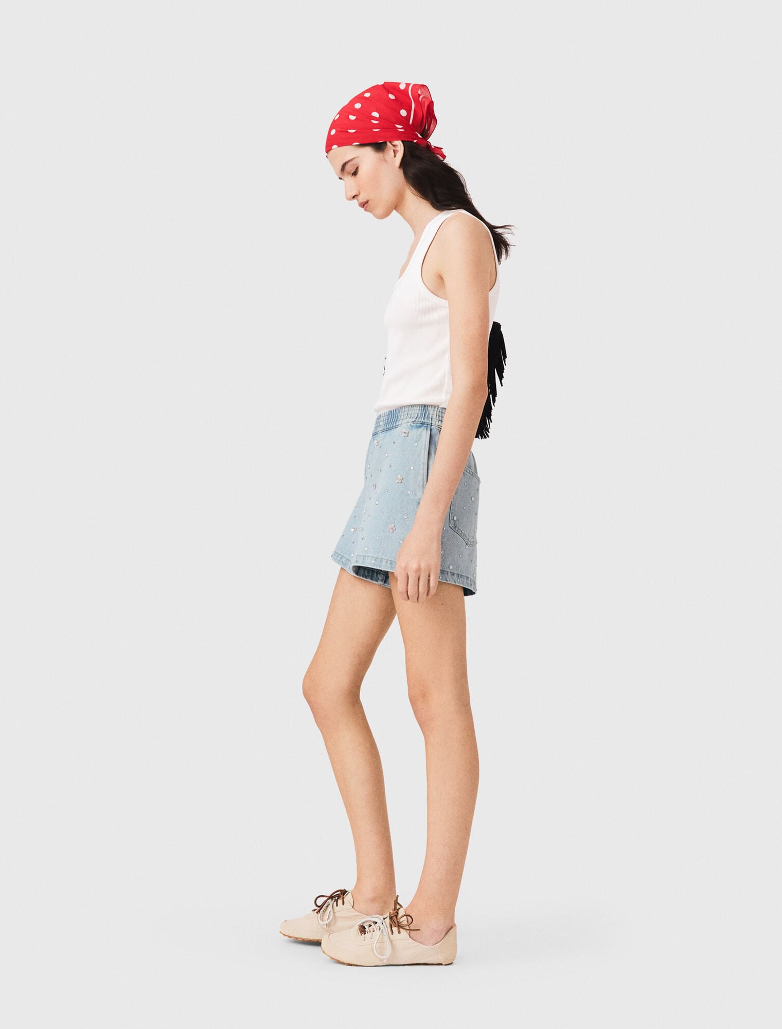 Short en denim avec fleurs