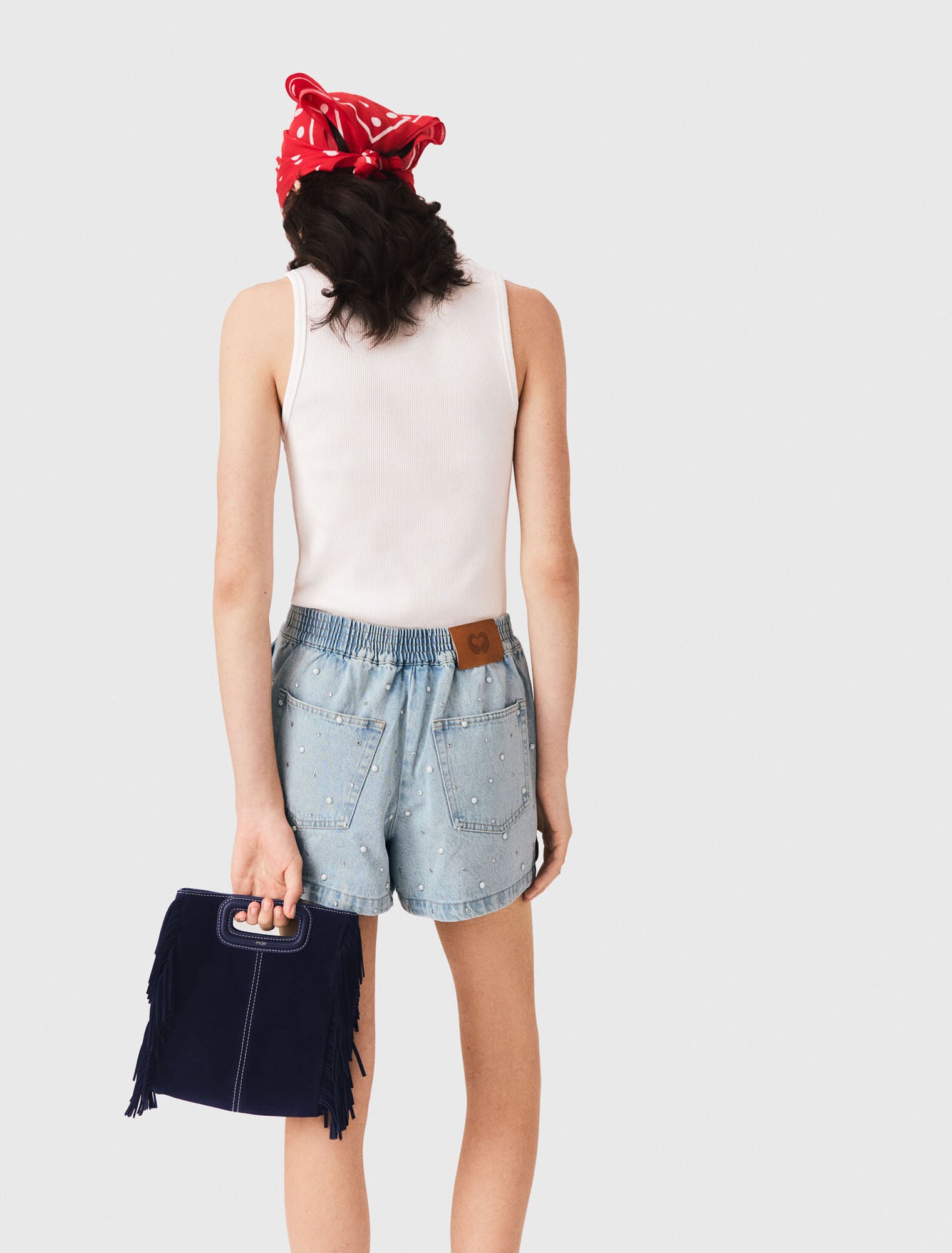 Short en denim avec fleurs